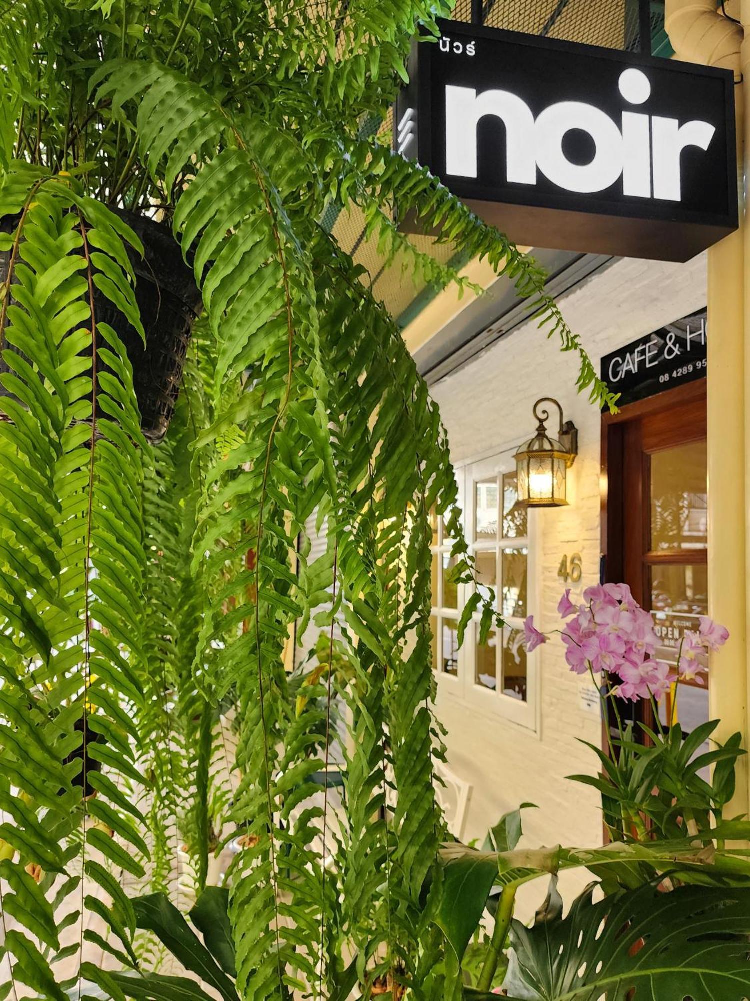 Noir Cafe And Hostel Chinatown Bangkok Dış mekan fotoğraf