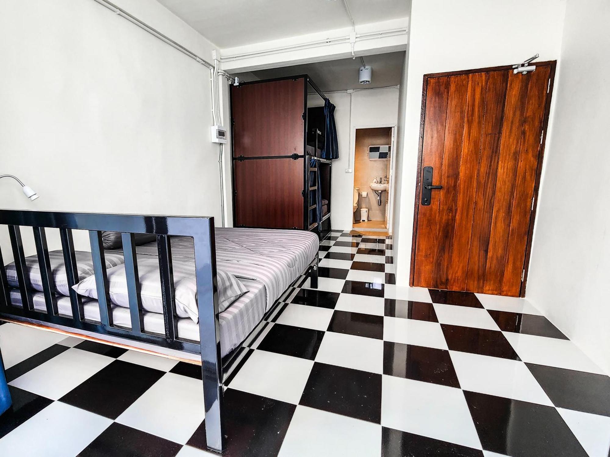 Noir Cafe And Hostel Chinatown Bangkok Dış mekan fotoğraf